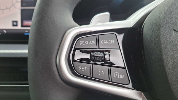 Used BMW 3 Series 2025 for sale - 75390541: Photo 26