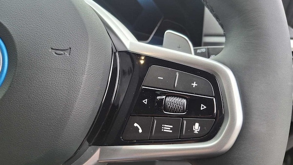 Used BMW 3 Series 2025 for sale - 75390541: Photo 27