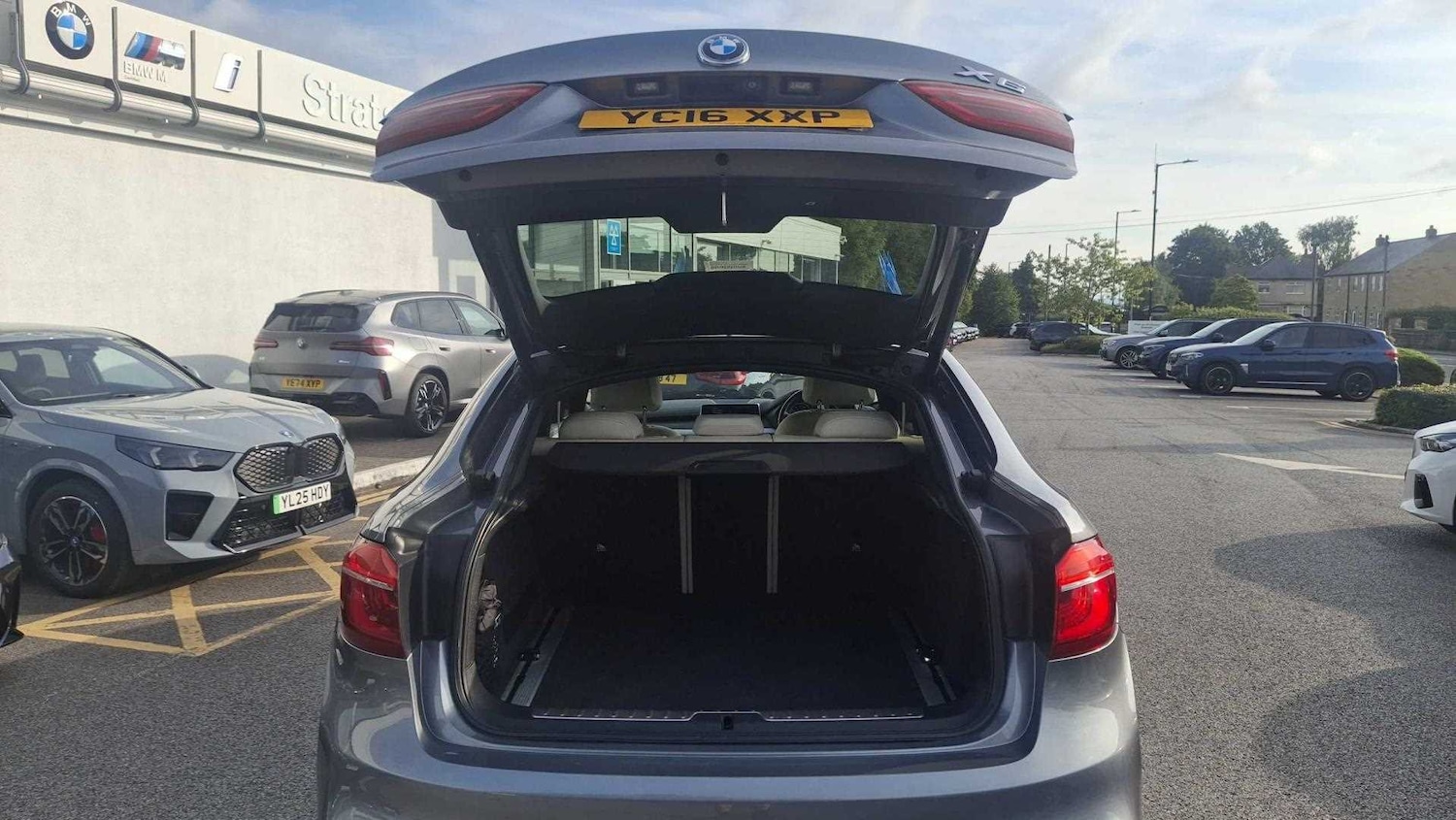 Vehicle 33