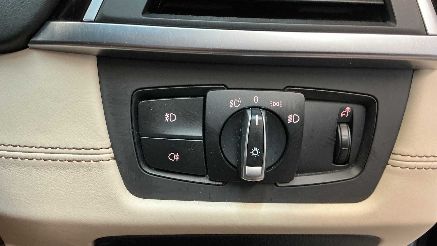 Used BMW 3 Series for sale - 77257369: Photo 27