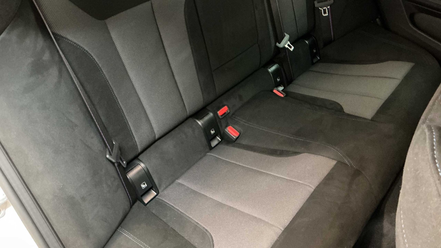 Used BMW i4 2025 for sale - 76827627: Photo 24