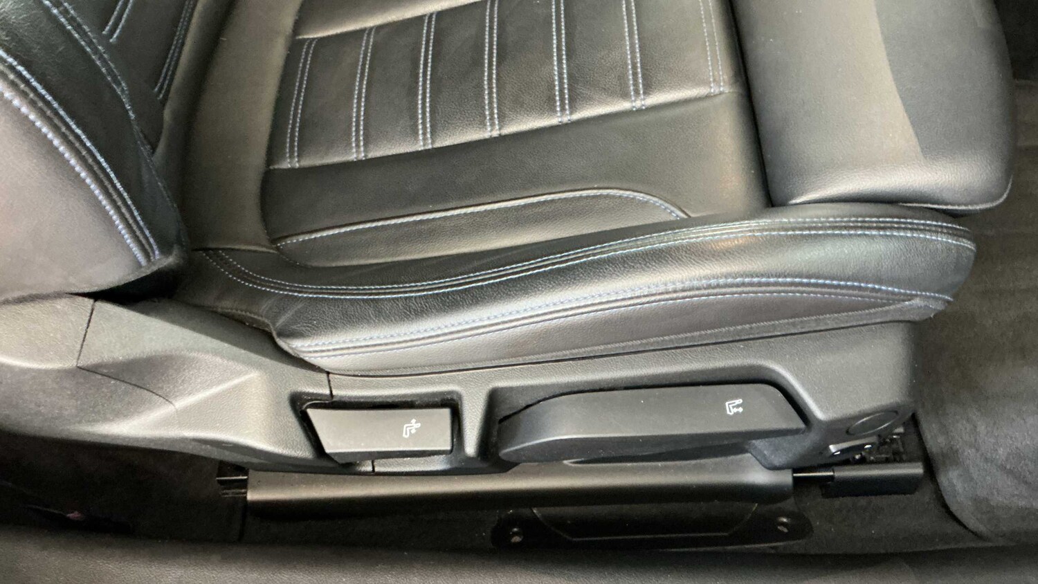 Used BMW 4 Series 2023 for sale - 77842263: Photo 21