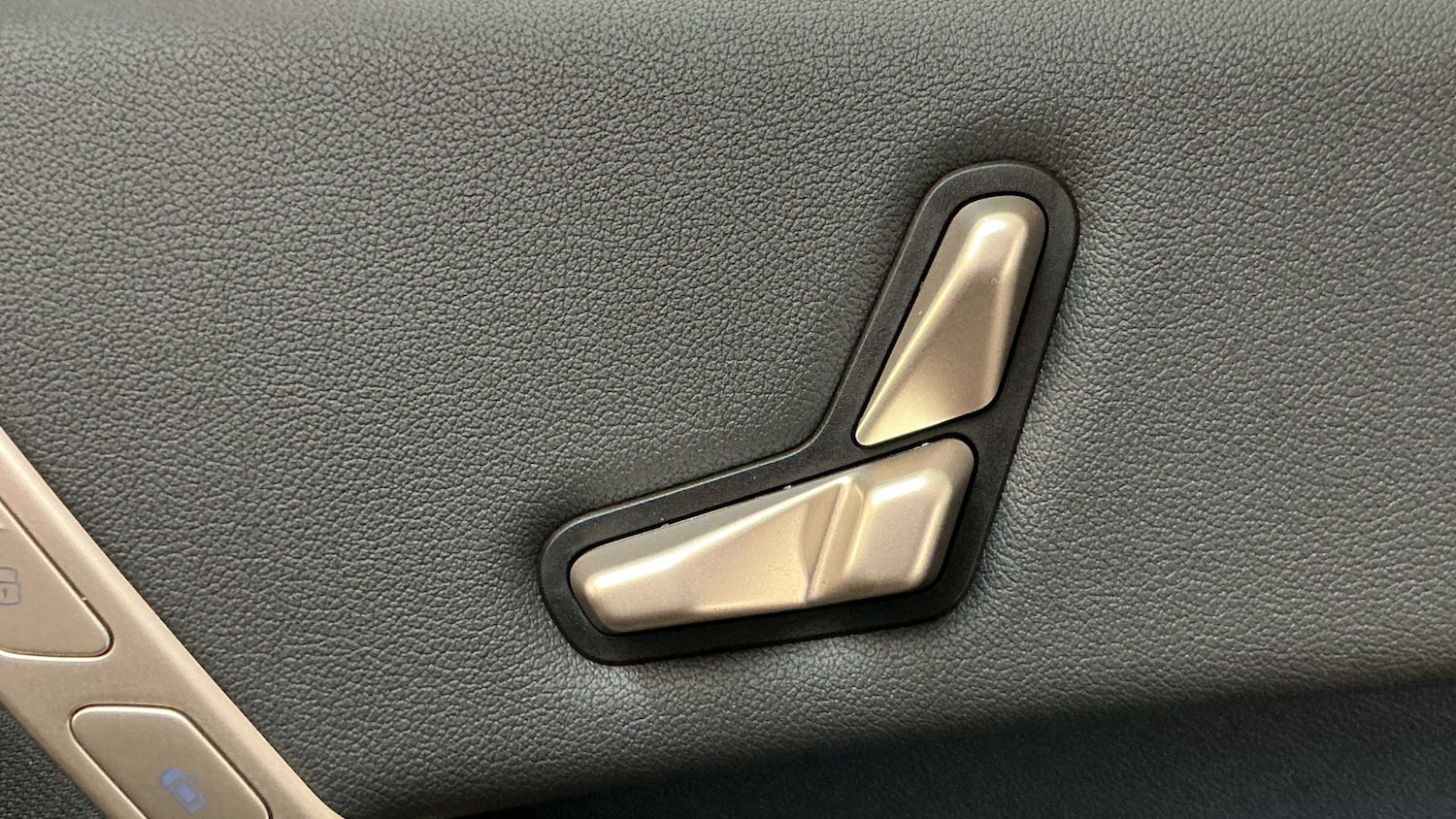 Used BMW iX 2024 for sale - 77886001: Photo 13