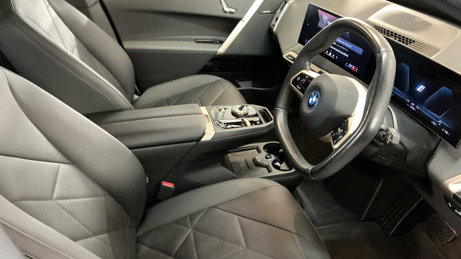 Used BMW iX 2024 for sale - 77886001: Photo 5