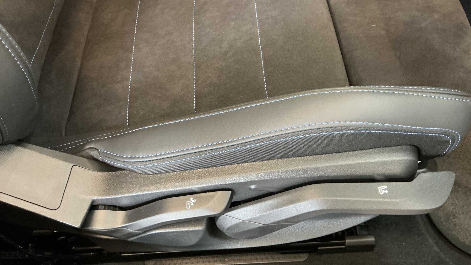 Used BMW 1 Series 2025 for sale - 76339718: Photo 19