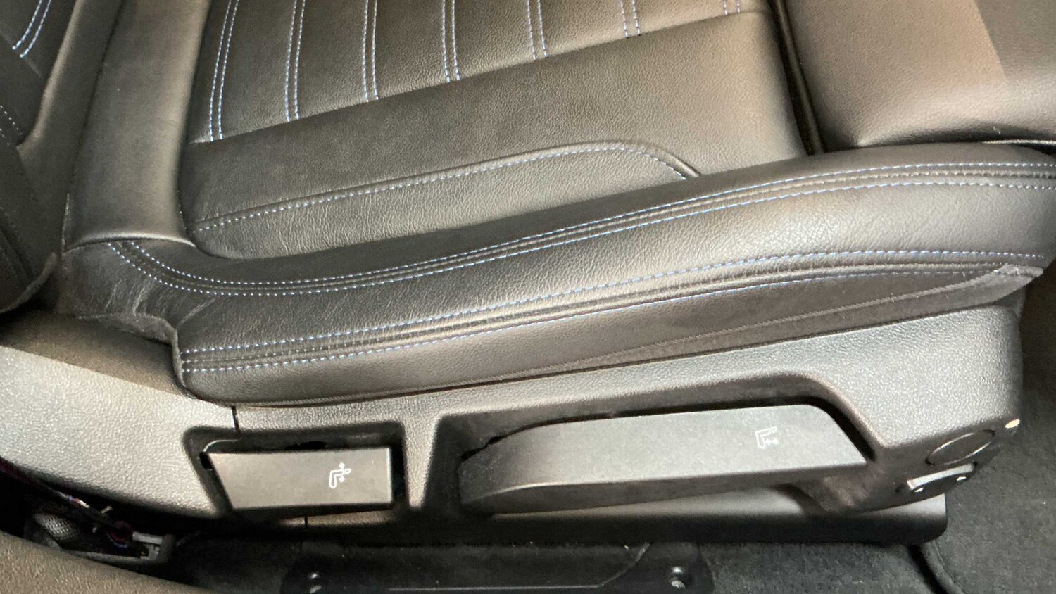 Used BMW 4 Series 2024 for sale - 77443415: Photo 25