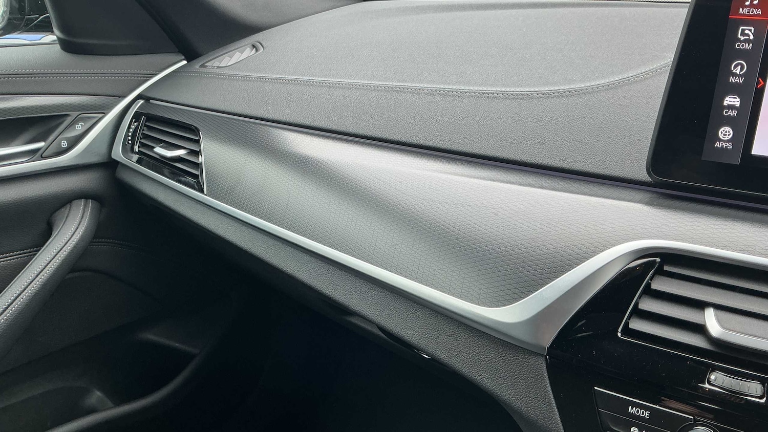 Used BMW 5 Series 2024 for sale - 78187880: Photo 21