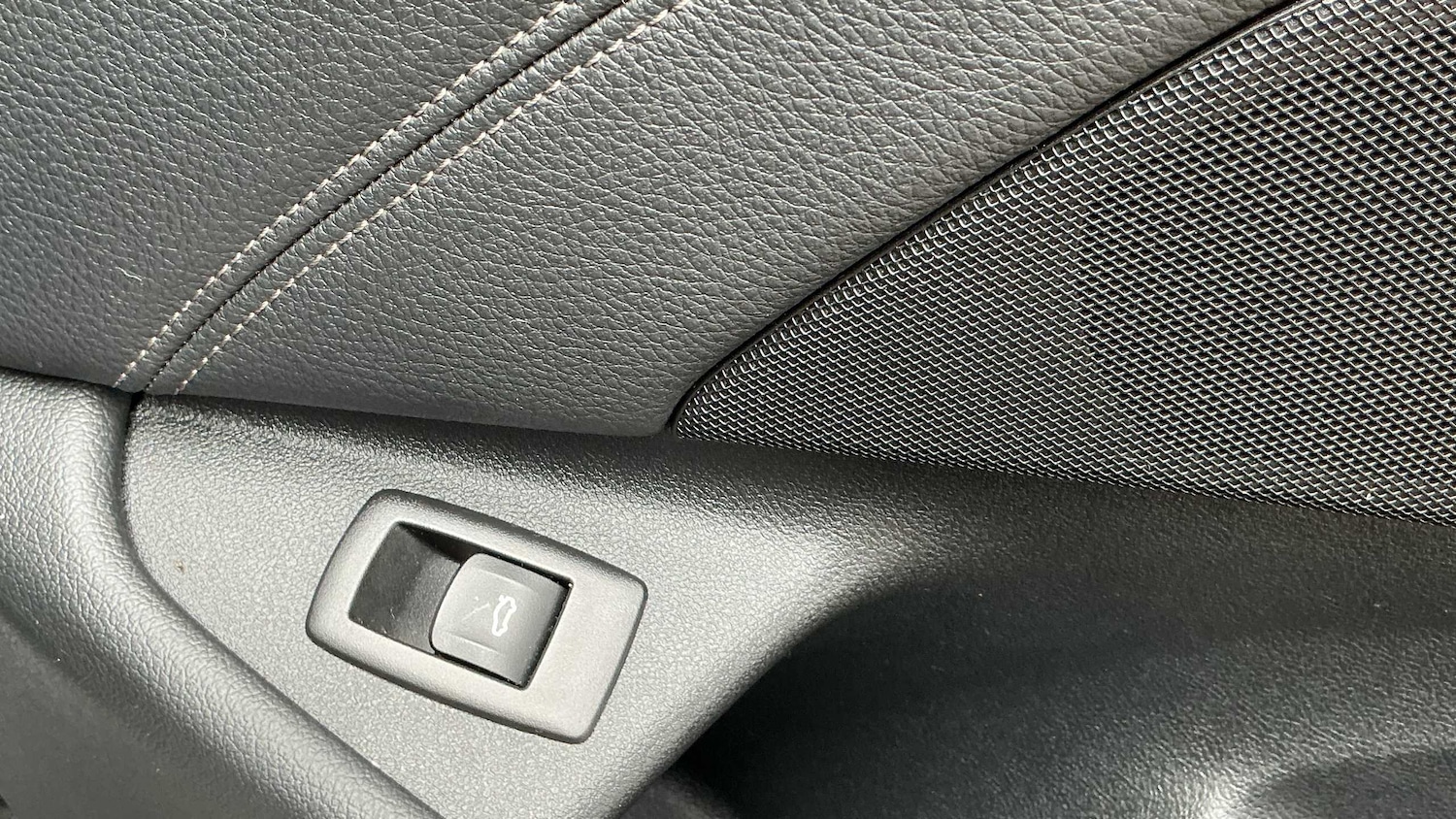 Used BMW 5 Series 2024 for sale - 78187880: Photo 29