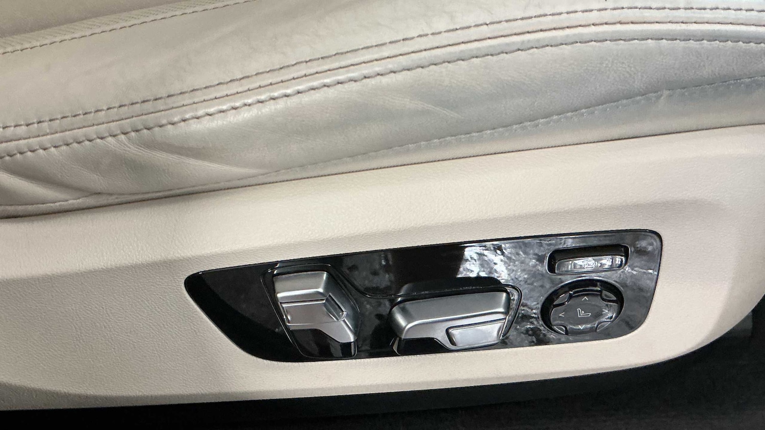 Used BMW X7 for sale - 77194456: Photo 16