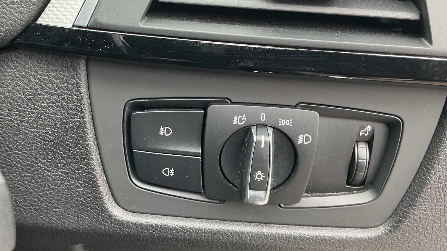 Used BMW 3 Series 2016 for sale - 78187783: Photo 28