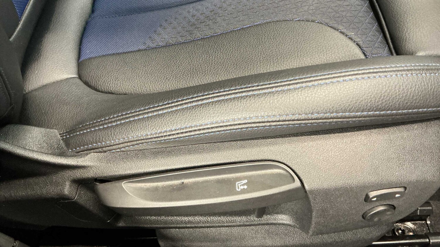 Used BMW 1 Series 2021 for sale - 76088024: Photo 21