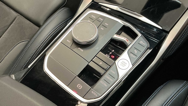 Used BMW 2 Series 2024 for sale - 76230403: Photo 9
