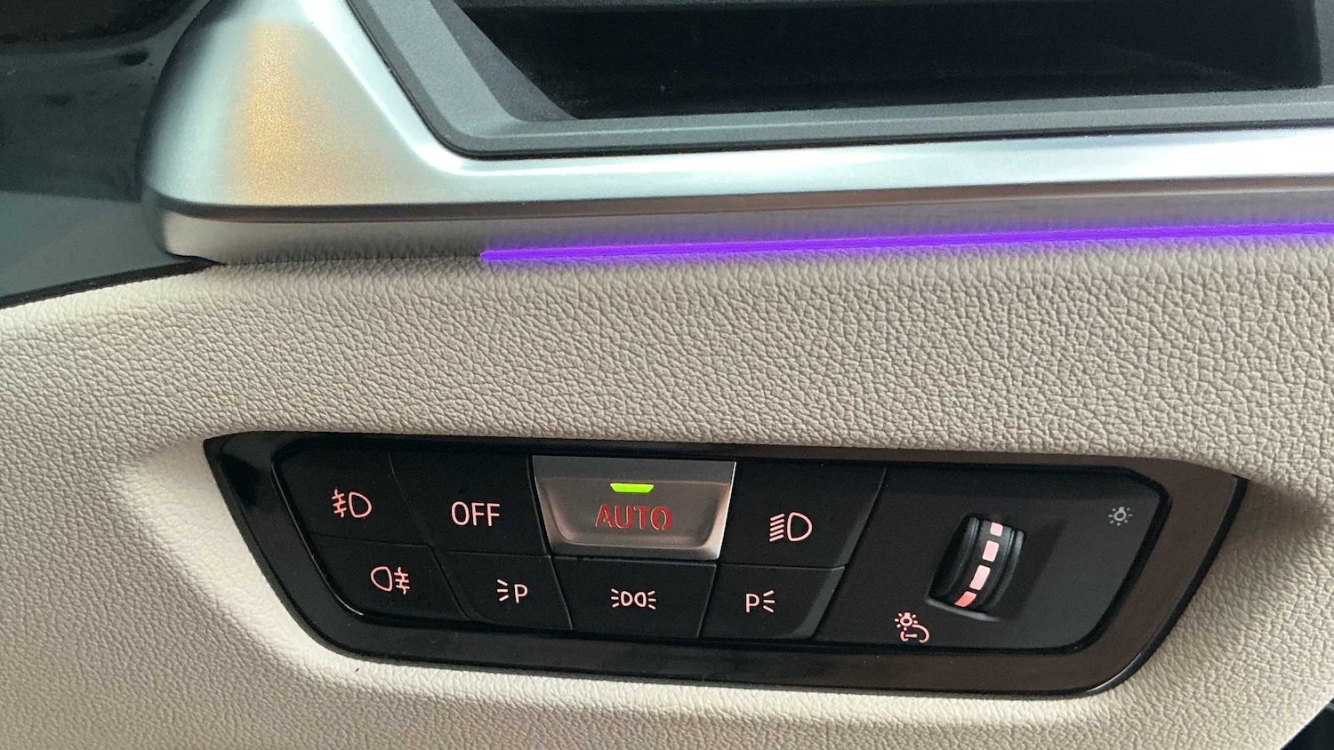 Used BMW 3 Series 2021 for sale - 76475960: Photo 32