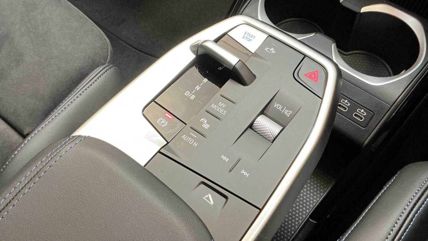 Used BMW iX2 2025 for sale - 76329130: Photo 10