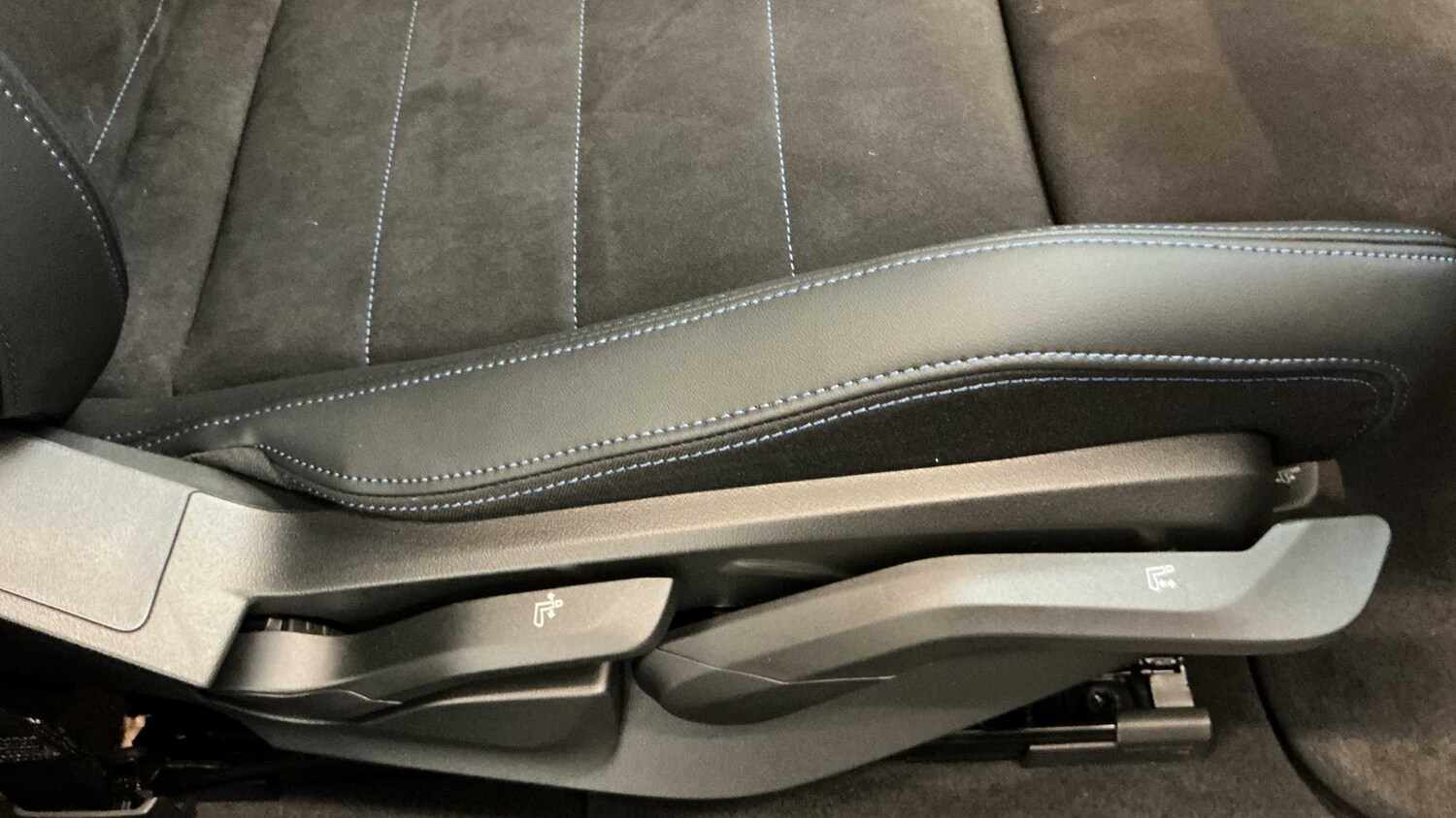 Used BMW iX2 2025 for sale - 76329130: Photo 19