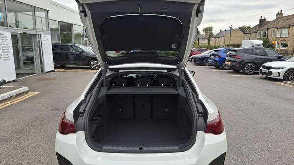 Used BMW i4 2025 for sale - 75390547: Photo 28