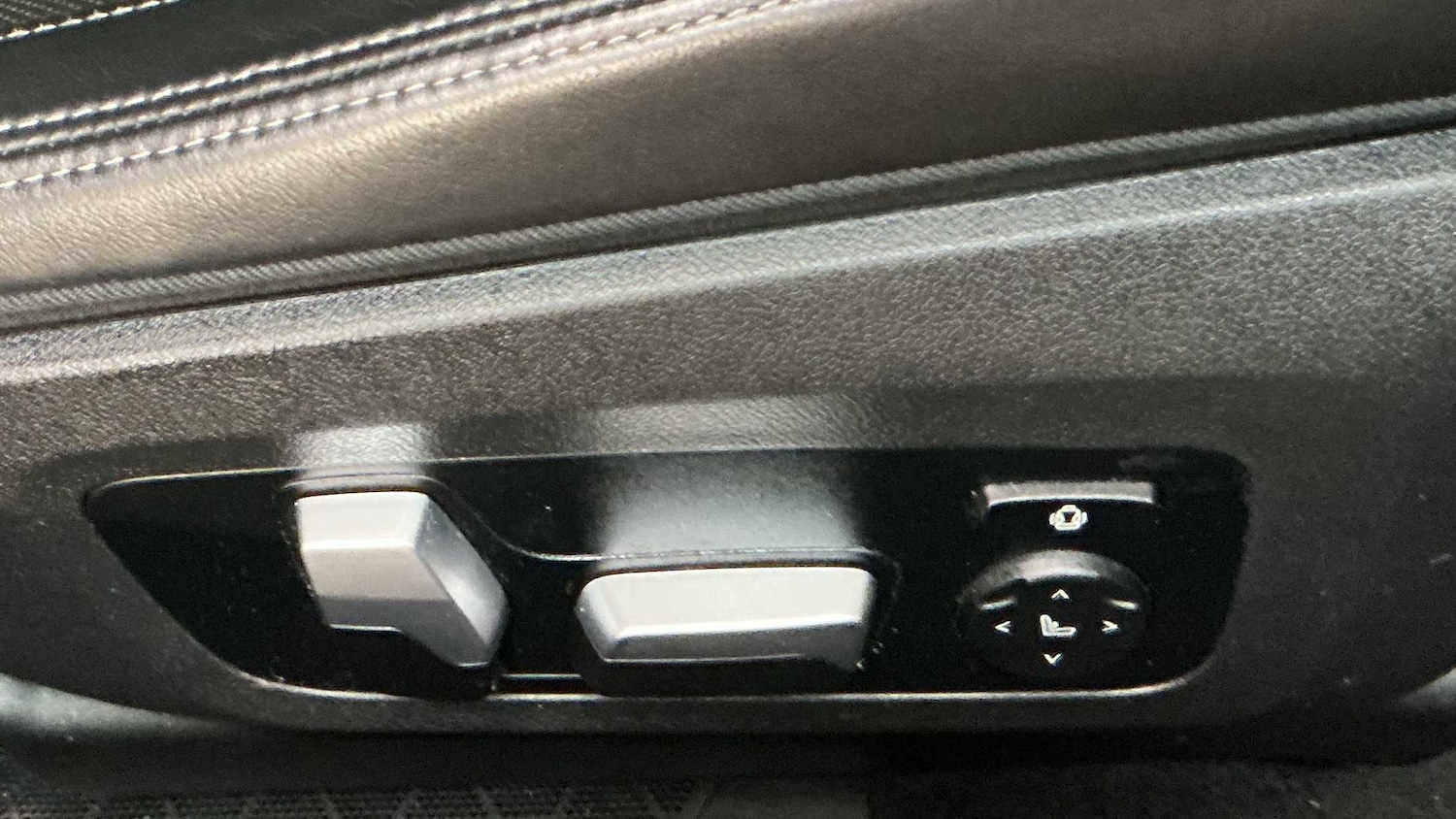 Used BMW 8 Series 2022 for sale - 77443337: Photo 15