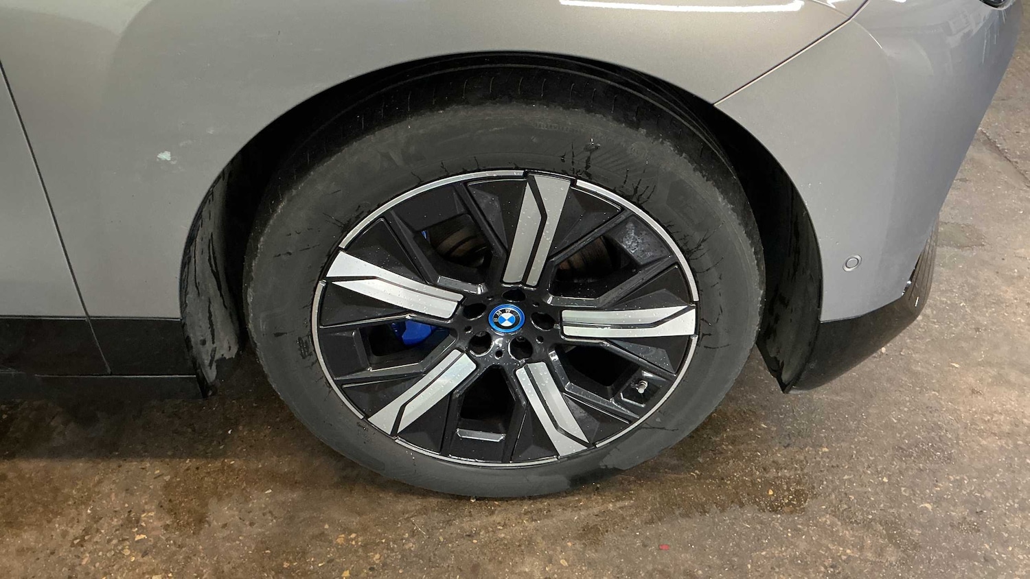 Used BMW iX 2022 for sale - 76476002: Photo 11