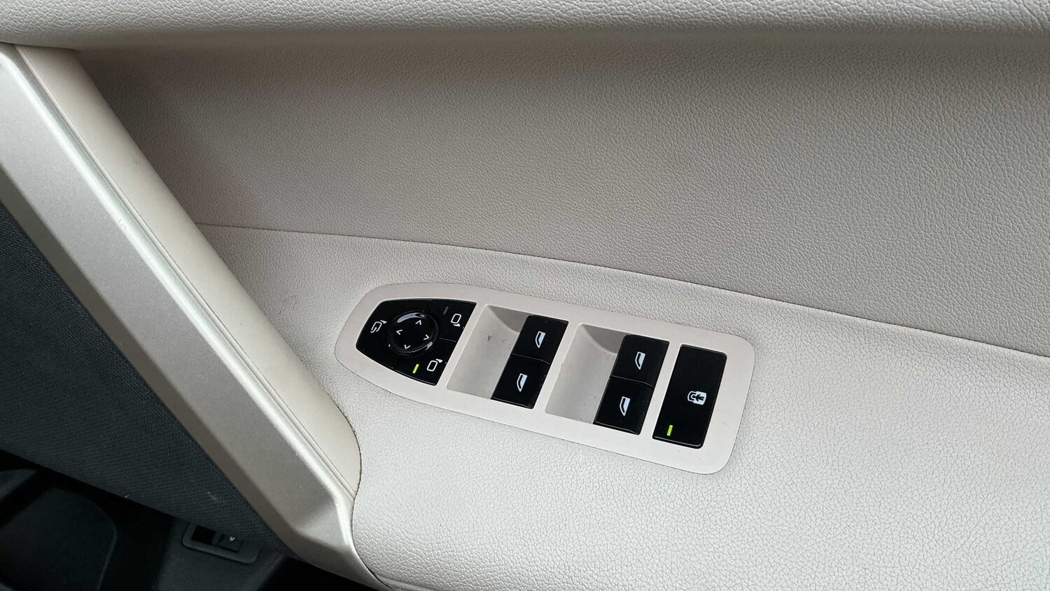 Used BMW iX 2022 for sale - 76476002: Photo 29