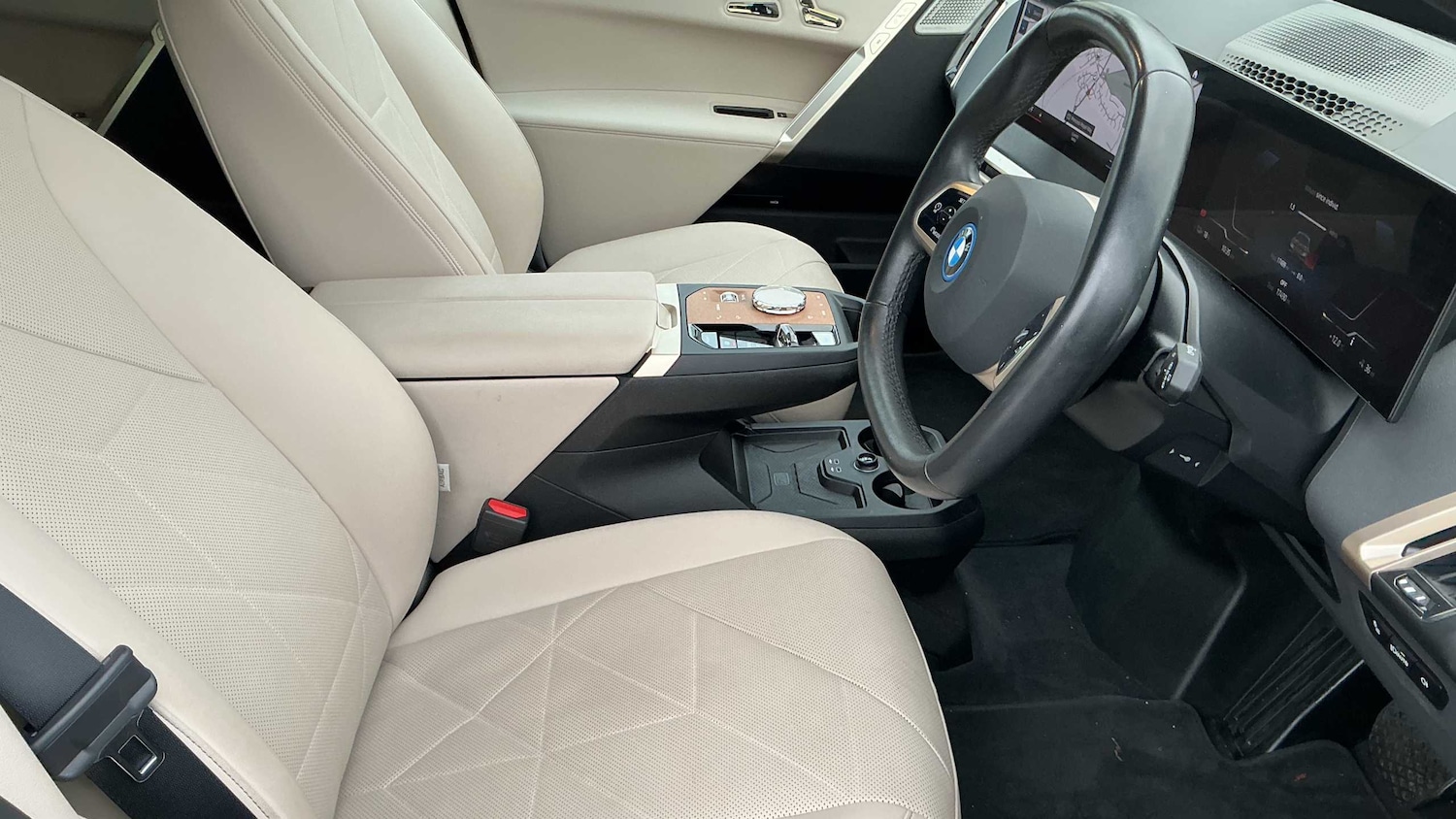 Used BMW iX 2022 for sale - 76476002: Photo 5