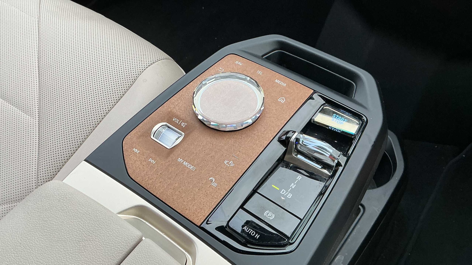 Used BMW iX 2022 for sale - 76476002: Photo 9