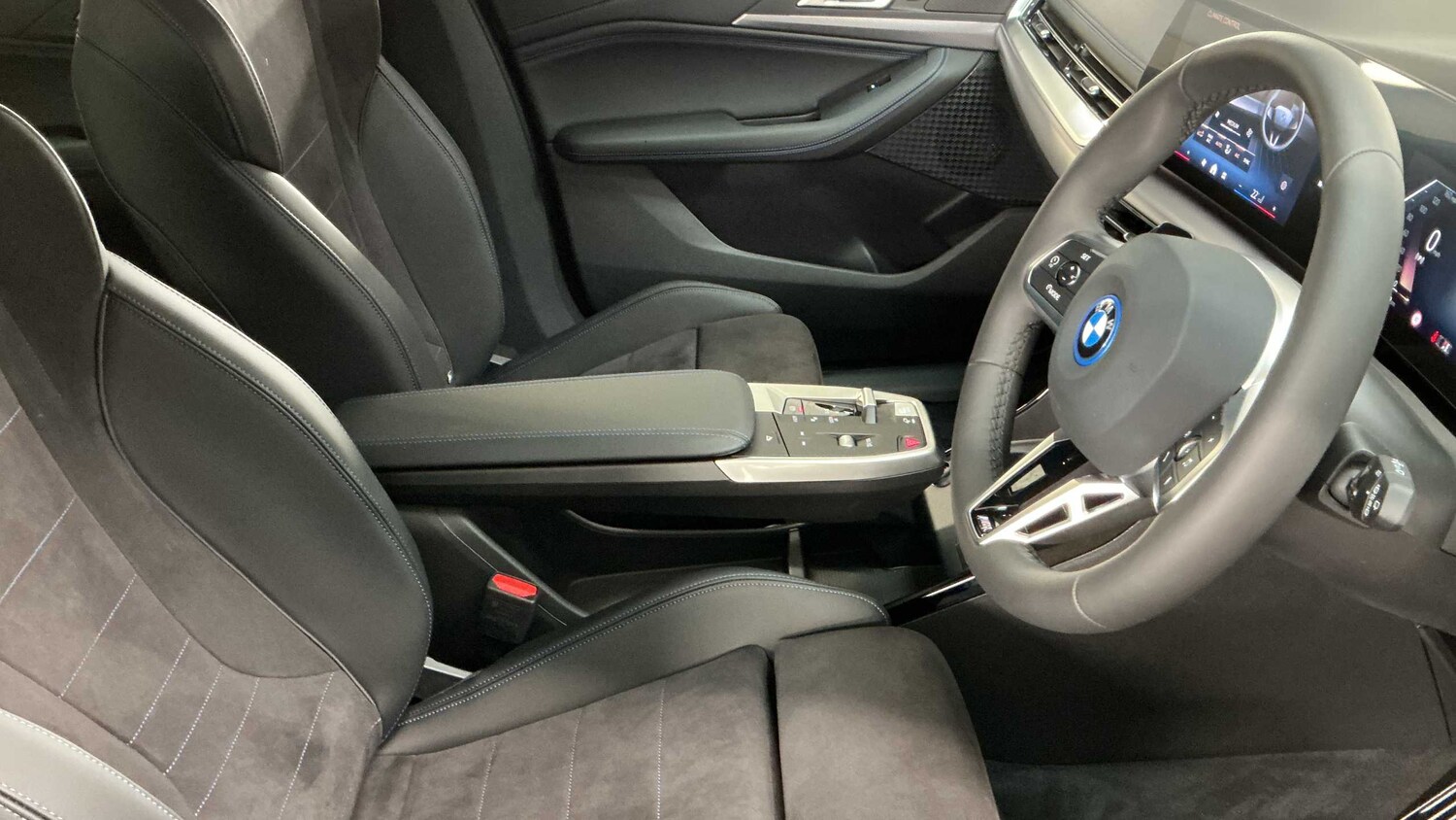 Used BMW 2 Series 2025 for sale - 76329167: Photo 5