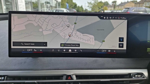 Used BMW iX 2025 for sale - 75218457: Photo 11