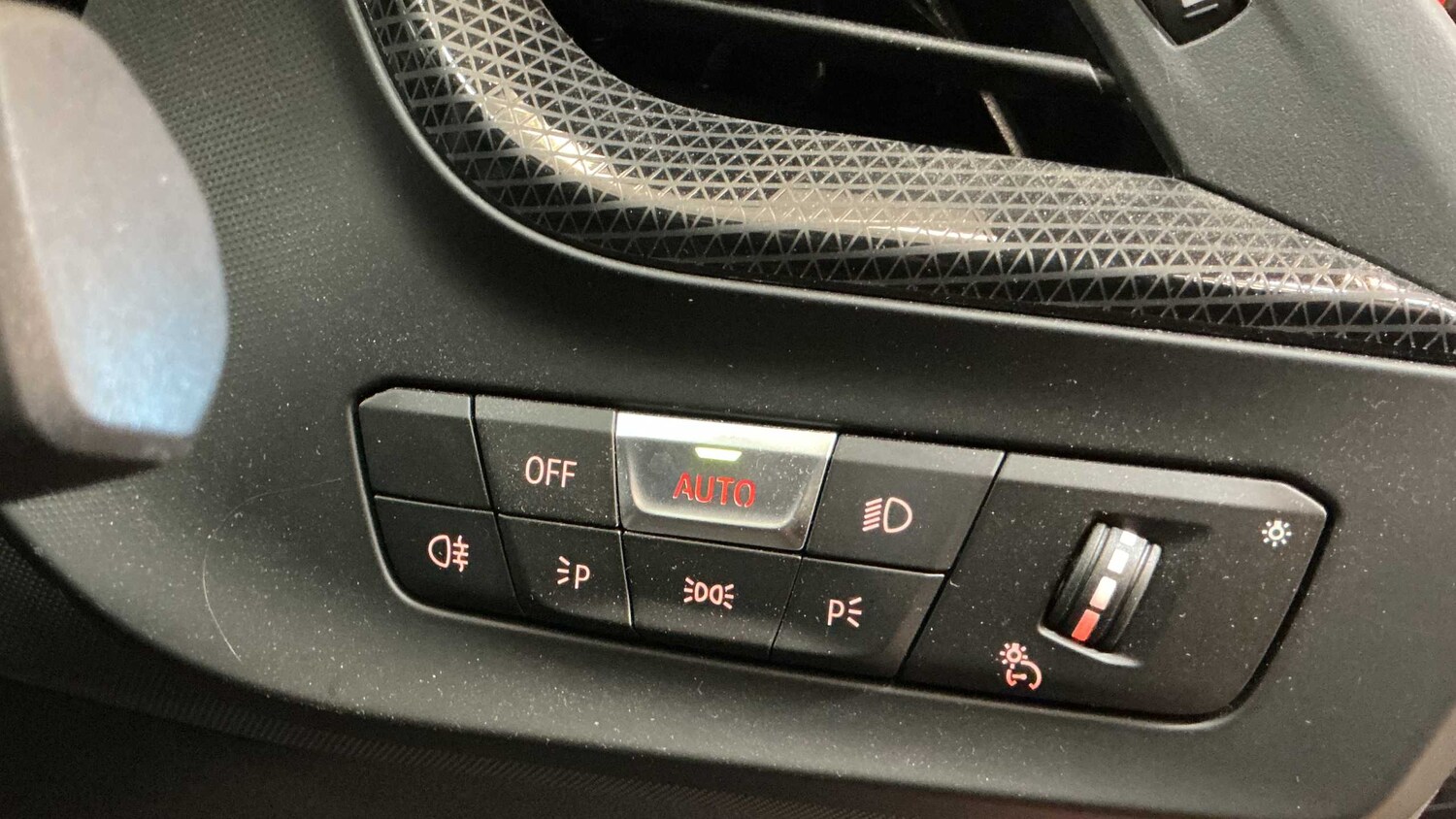 Used BMW 1 Series 2024 for sale - 77928571: Photo 27