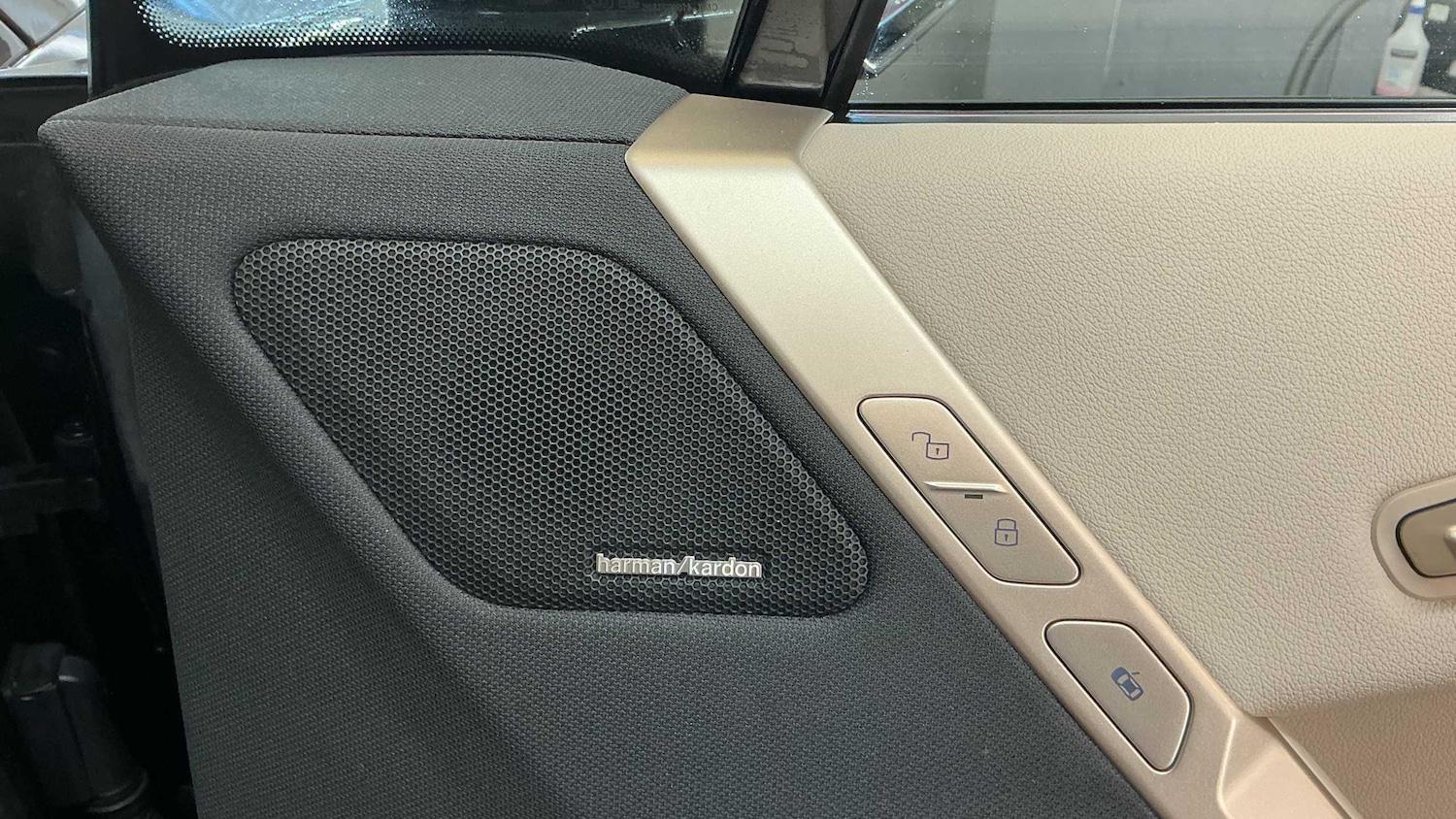 Used BMW iX 2023 for sale - 76804824: Photo 12