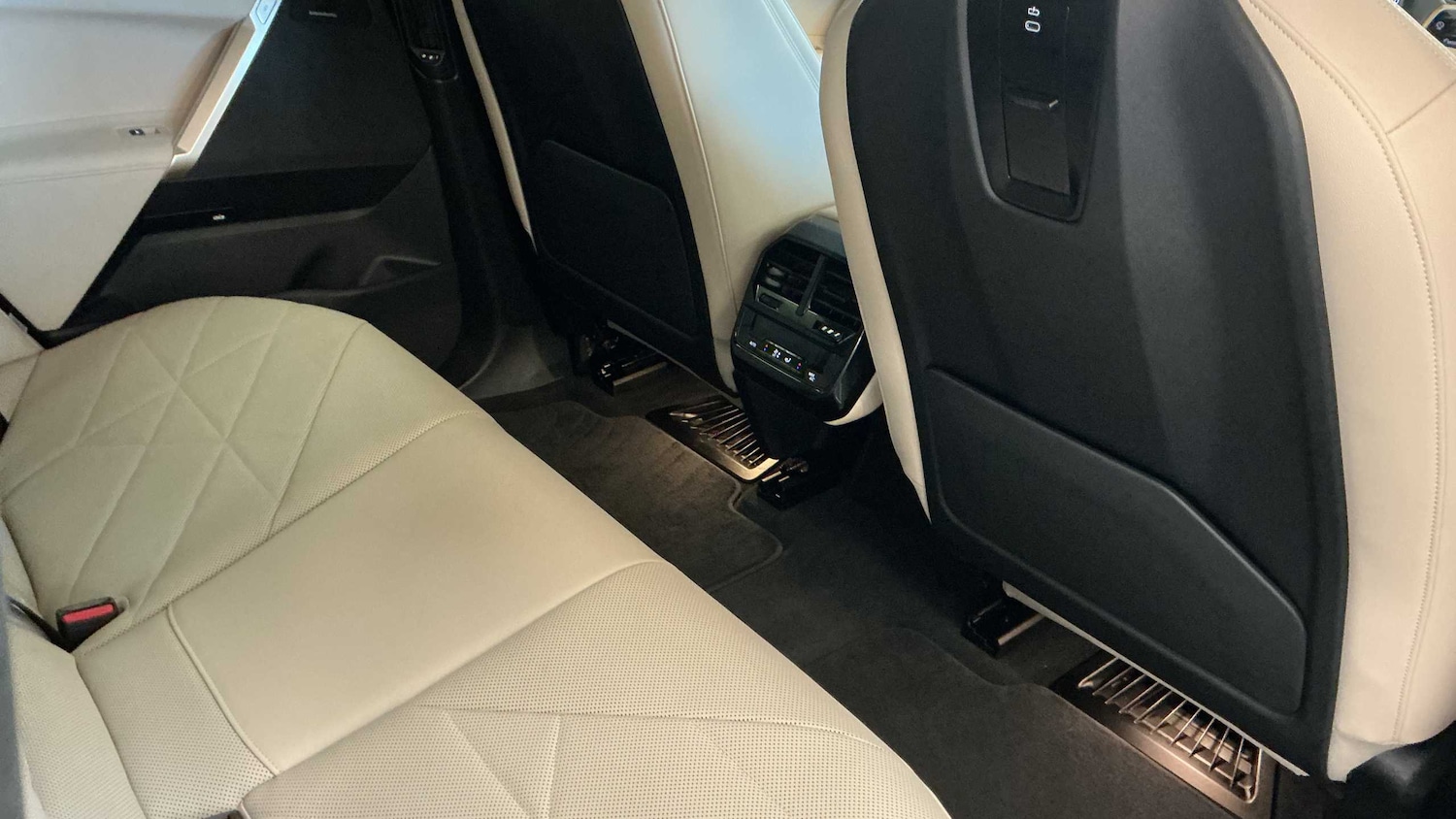 Used BMW iX 2023 for sale - 76804824: Photo 26