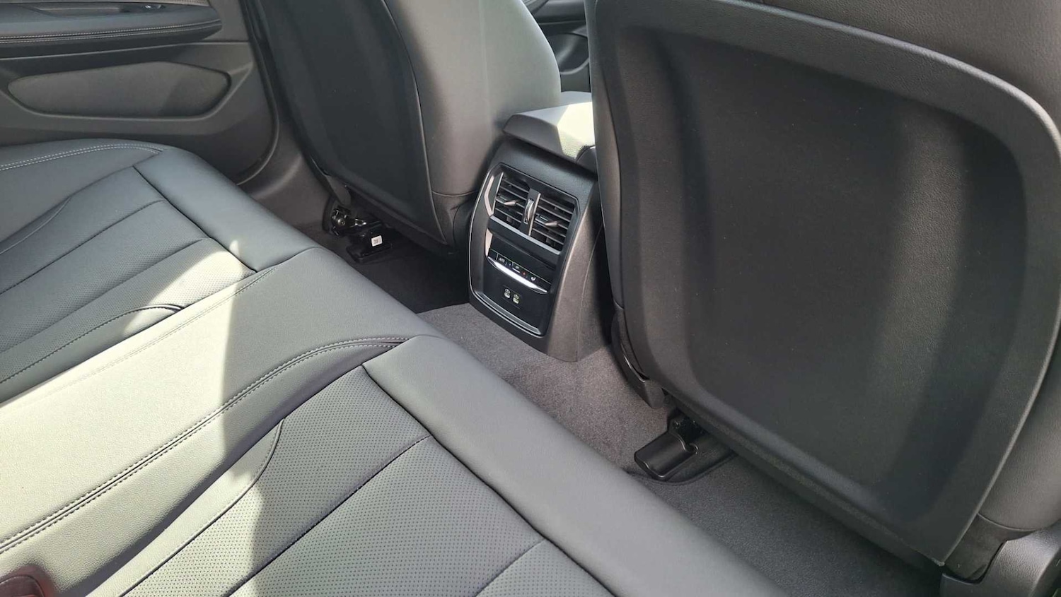 Used BMW i4 2025 for sale - 76648860: Photo 21