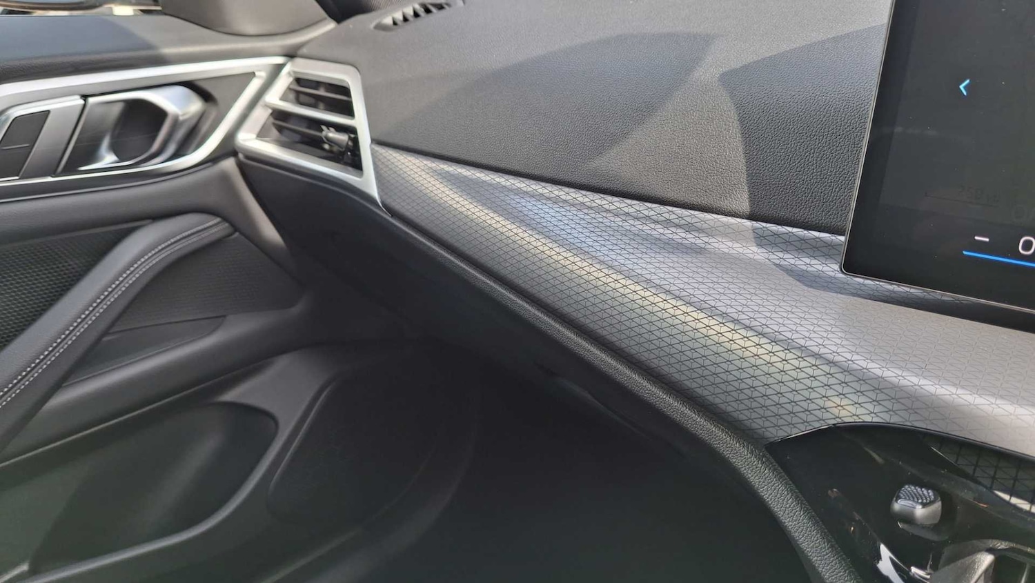 Used BMW i4 2025 for sale - 76648860: Photo 26