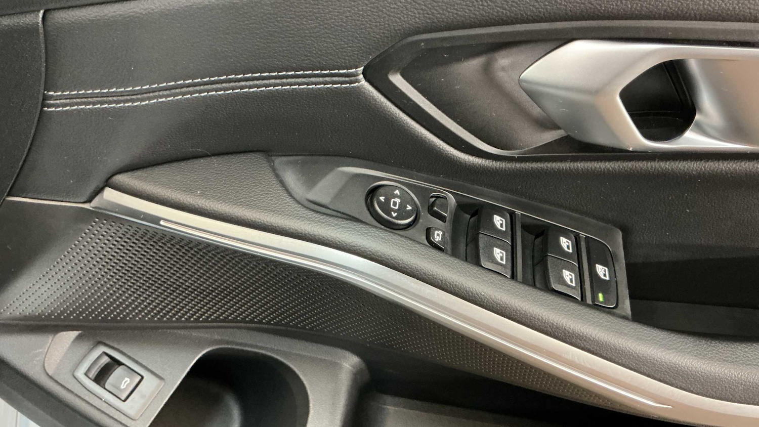 Used BMW 3 Series 2023 for sale - 77961064: Photo 25