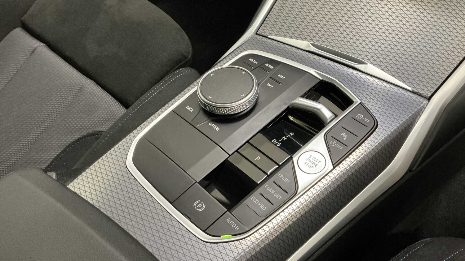 Used BMW 3 Series 2024 for sale - 77928522: Photo 10