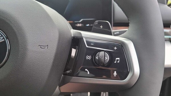 Used BMW 5 Series 2025 for sale - 75271011: Photo 5