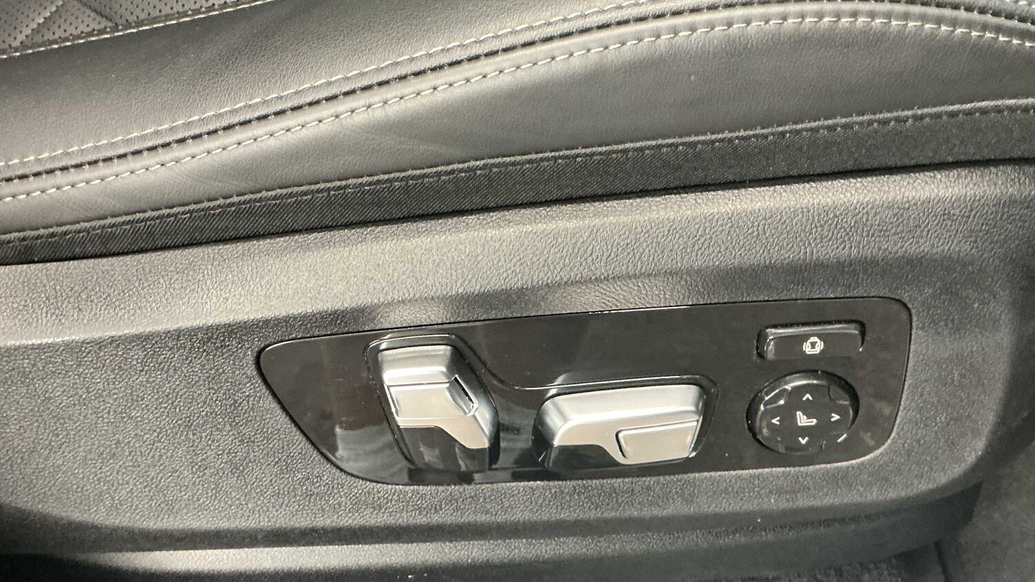 Used BMW X5 2024 for sale - 76075439: Photo 19
