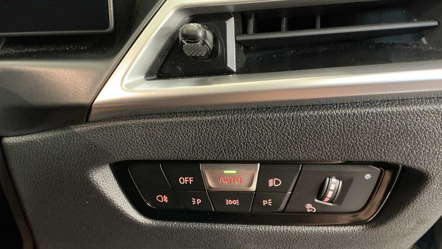 Used BMW 3 Series 2025 for sale - 77786931: Photo 27