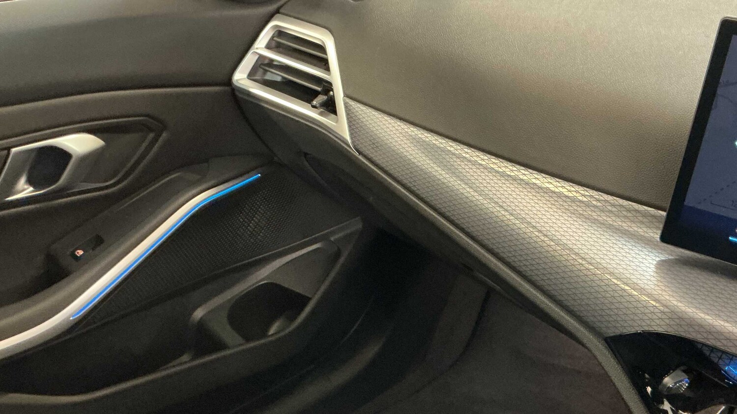 Used BMW 3 Series 2025 for sale - 77786931: Photo 29