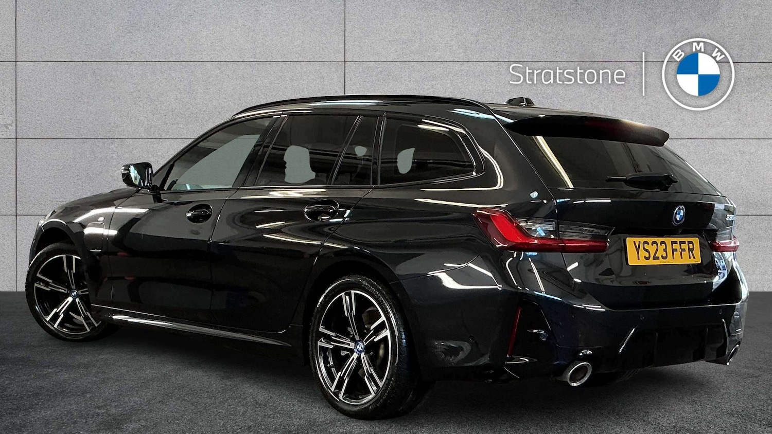 Used BMW 3 Series 2023 for sale - 77961067: Photo 2