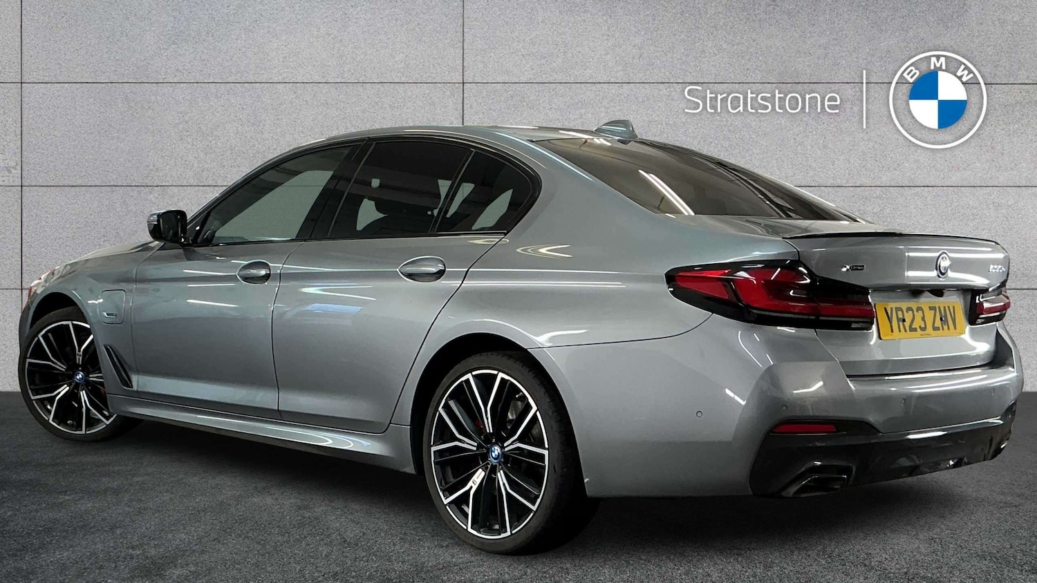 Used BMW 5 Series 2023 for sale - 77961161: Photo 2