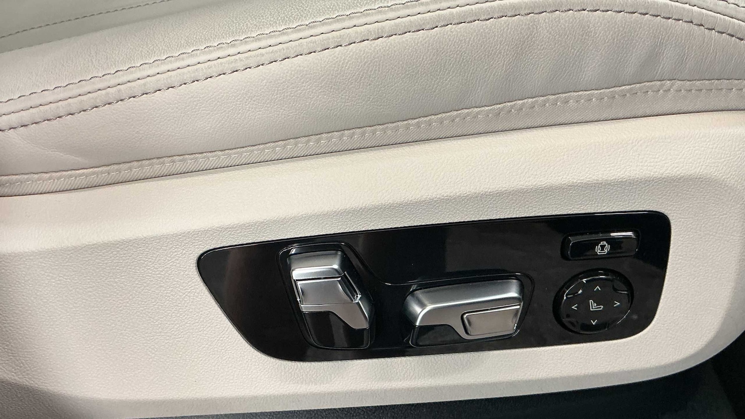 Used BMW X7 2025 for sale - 76339620: Photo 17