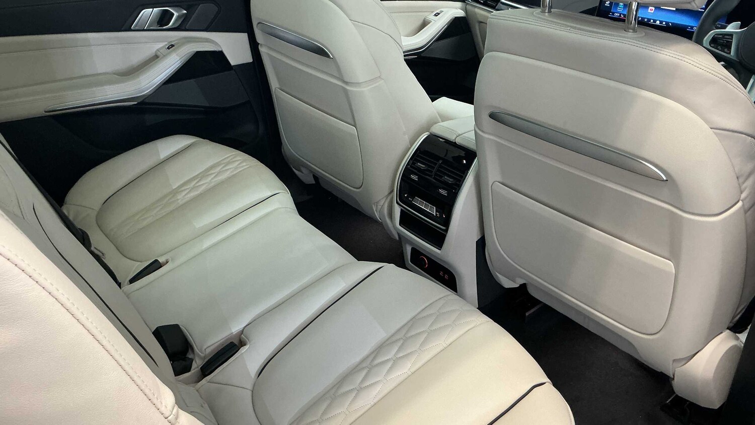 Used BMW X7 2025 for sale - 76339620: Photo 27