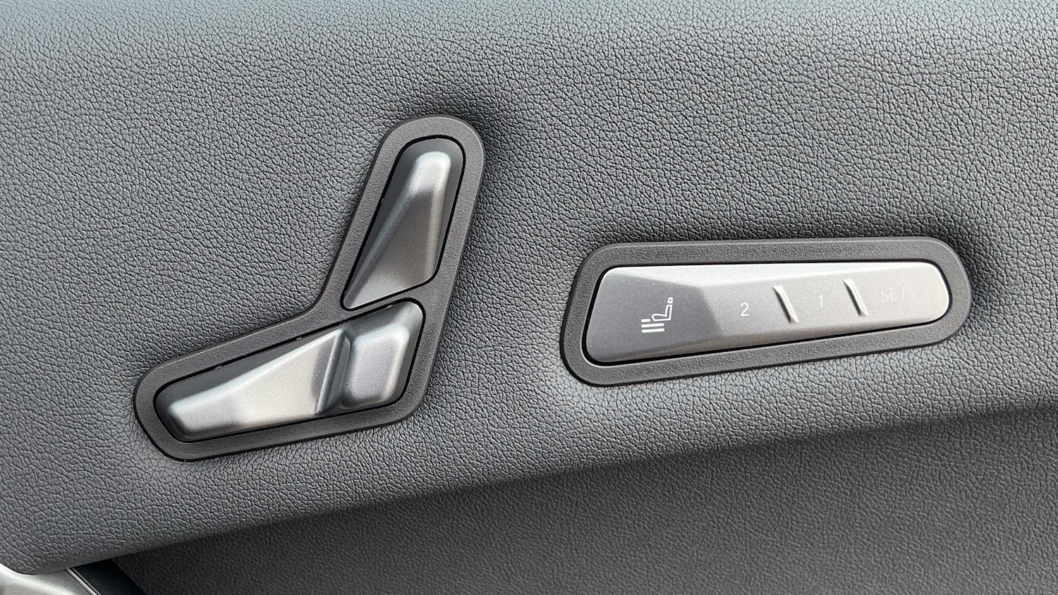 Used BMW iX 2025 for sale - 77795591: Photo 13