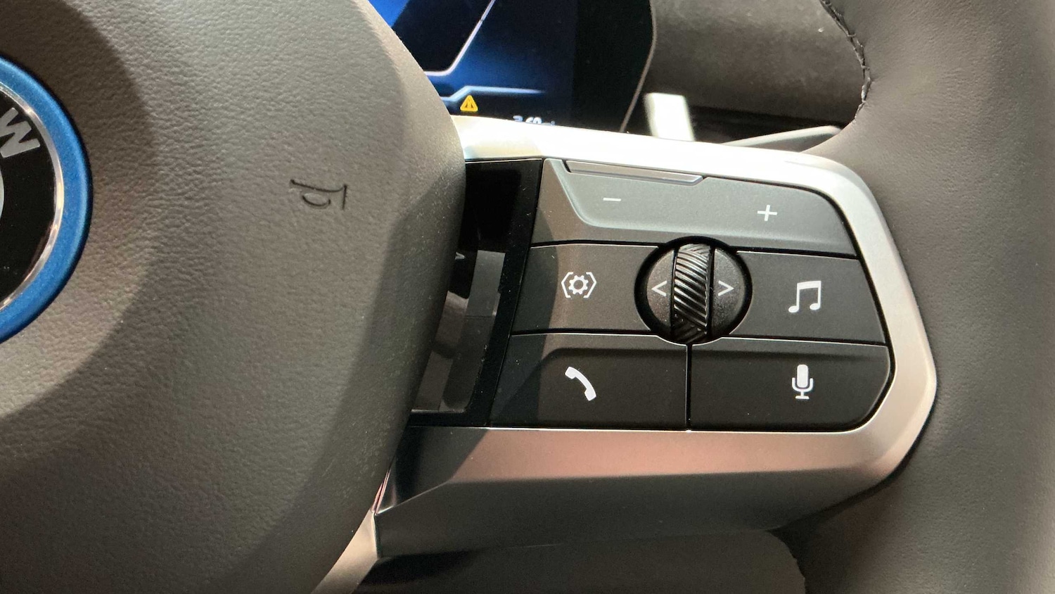 Used BMW iX2 for sale - 77219563: Photo 25