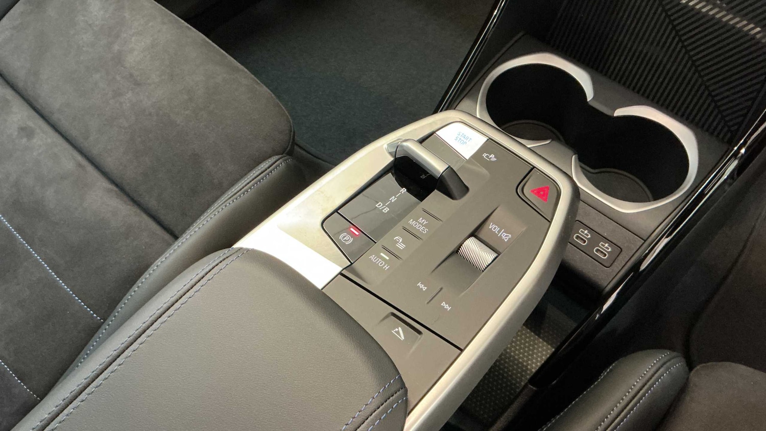 Used BMW iX2 2025 for sale - 76805000: Photo 9