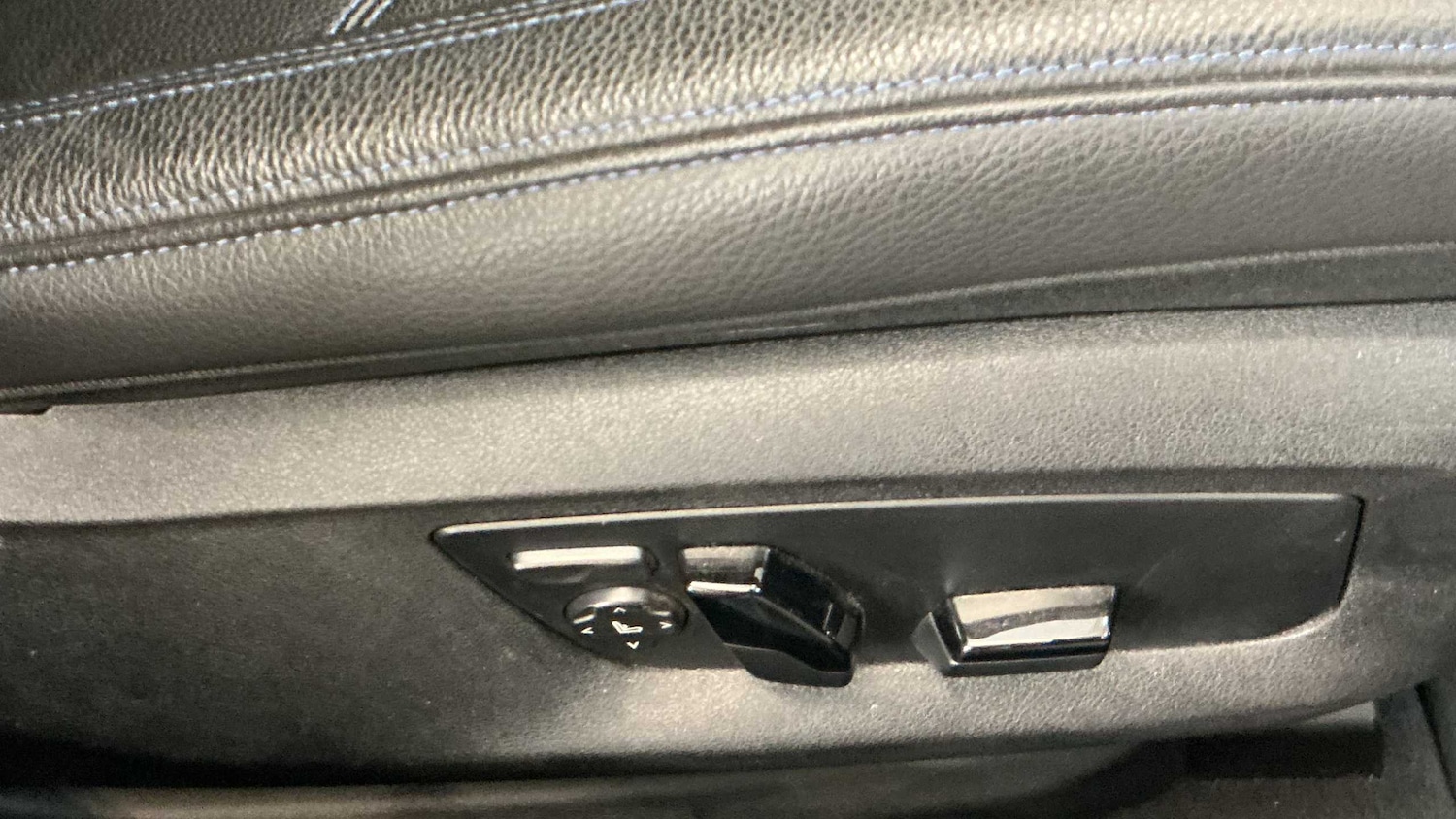 Used BMW 5 Series 2022 for sale - 77147352: Photo 12