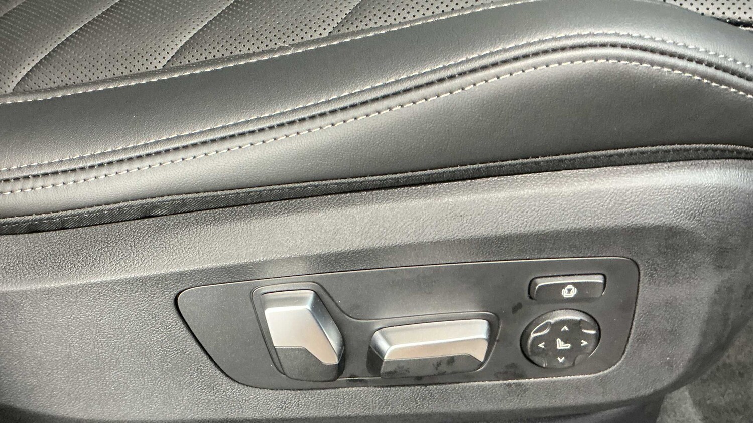 Used BMW X5 2025 for sale - 76339685: Photo 13