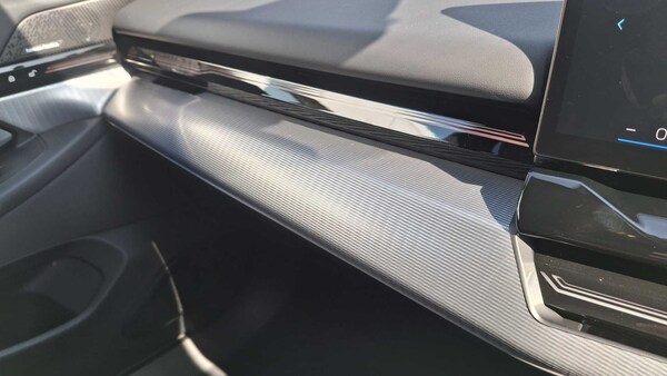 Used BMW 5 Series 2025 for sale - 75218143: Photo 26