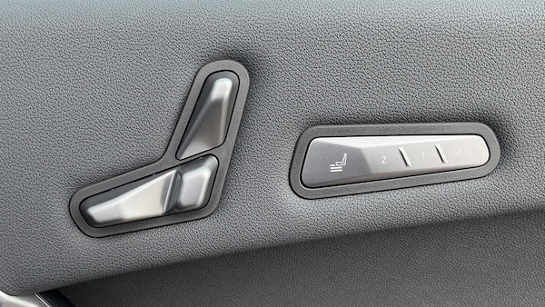 Used BMW iX 2025 for sale - 76339611: Photo 12