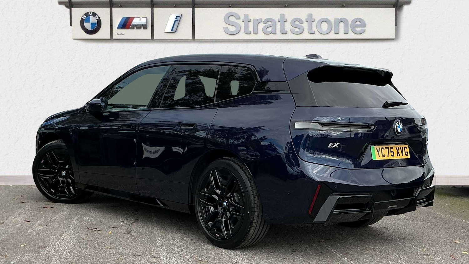 Used BMW iX 2025 for sale - 76339611: Photo 2